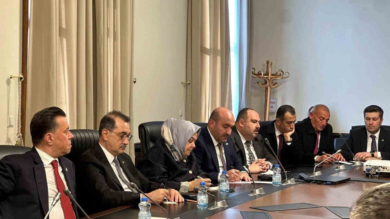 AK Parti Eskişehir Teşkilatı TBMM'de İstişare Toplantısı Gerçekleştirdi