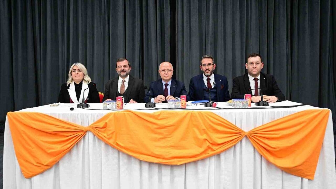 AK Parti Gürsu'da Üye Hedefini Aştı