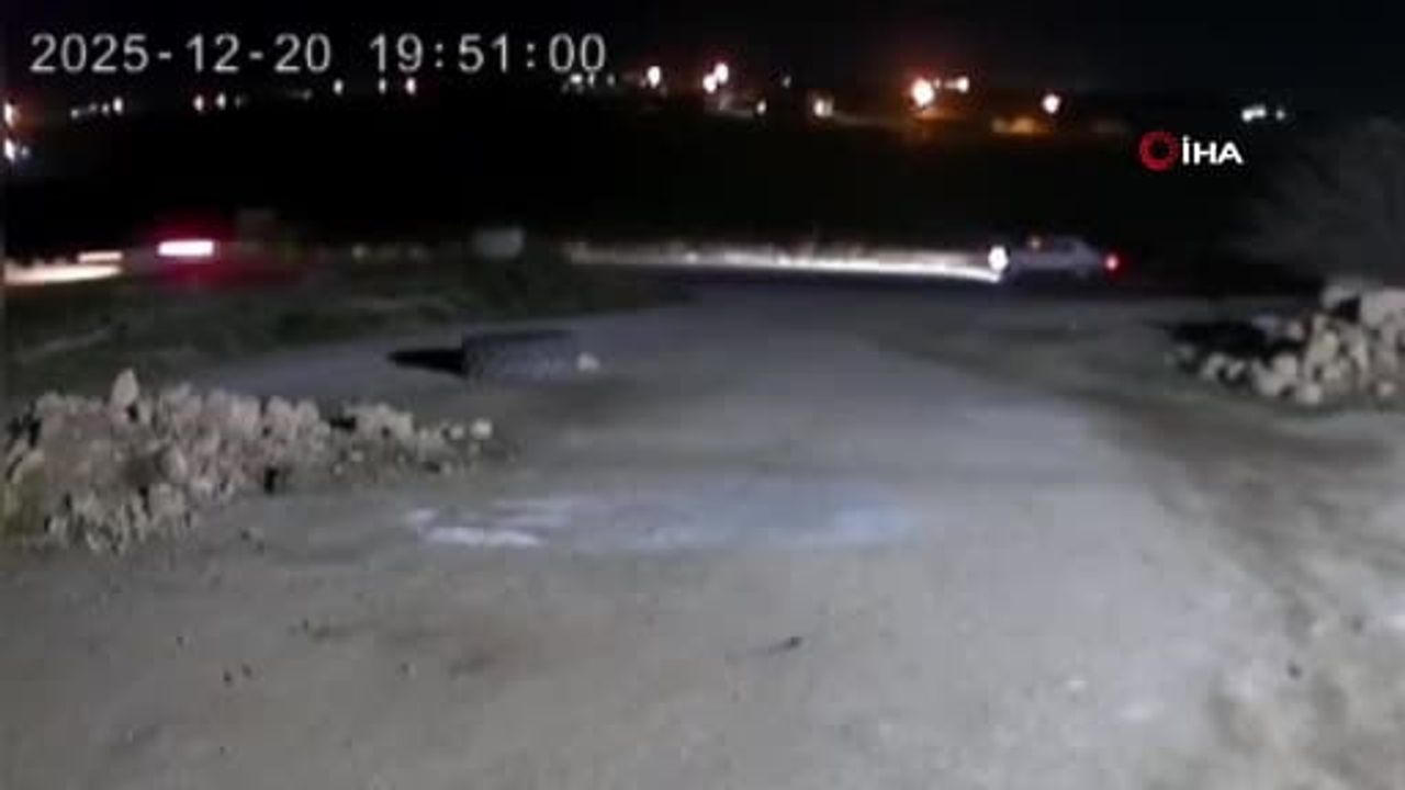 Akçakale'de minibüs ile otomobil çarpıştı: 1 ölü