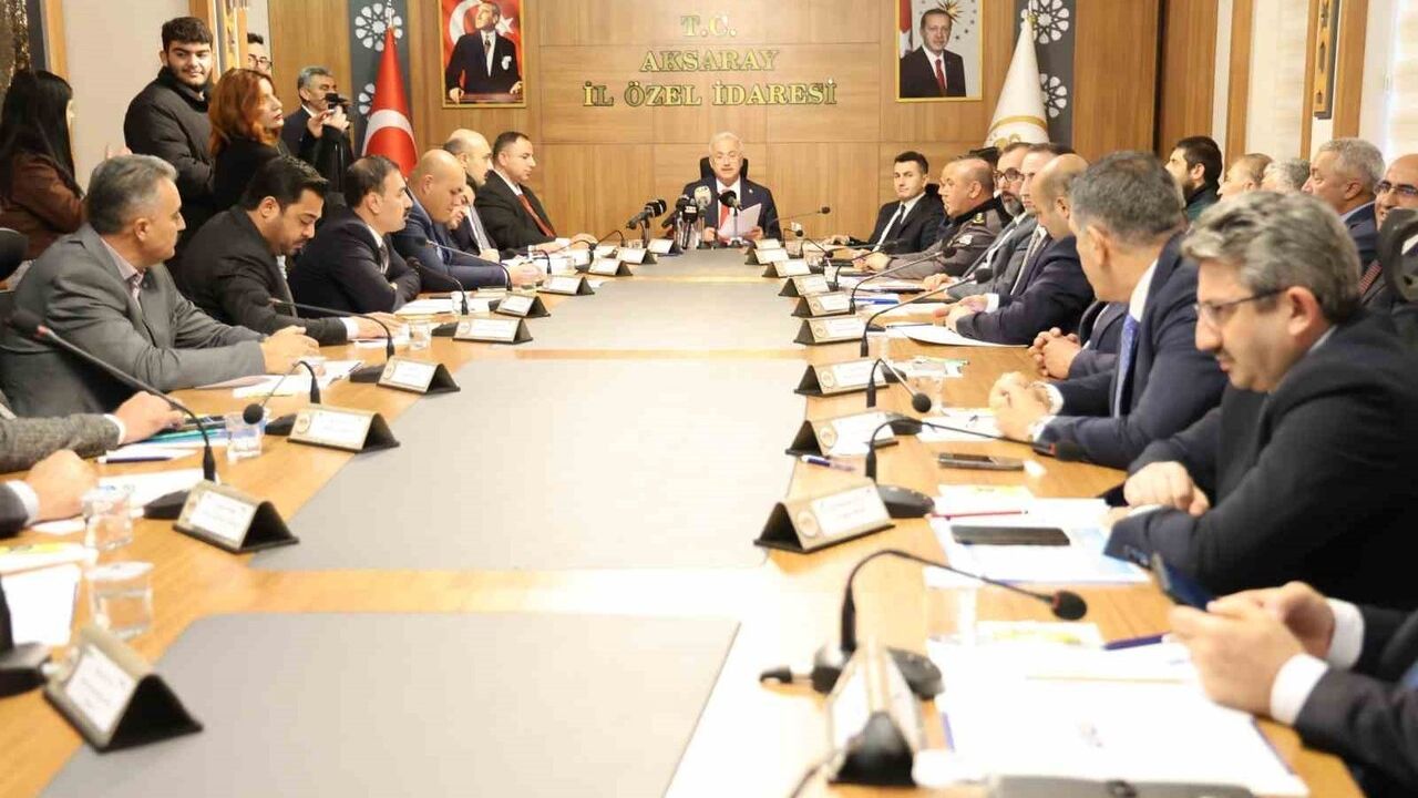 Aksaray’da bin 100 personelle 2025-2026 kış tedbirleri hazır