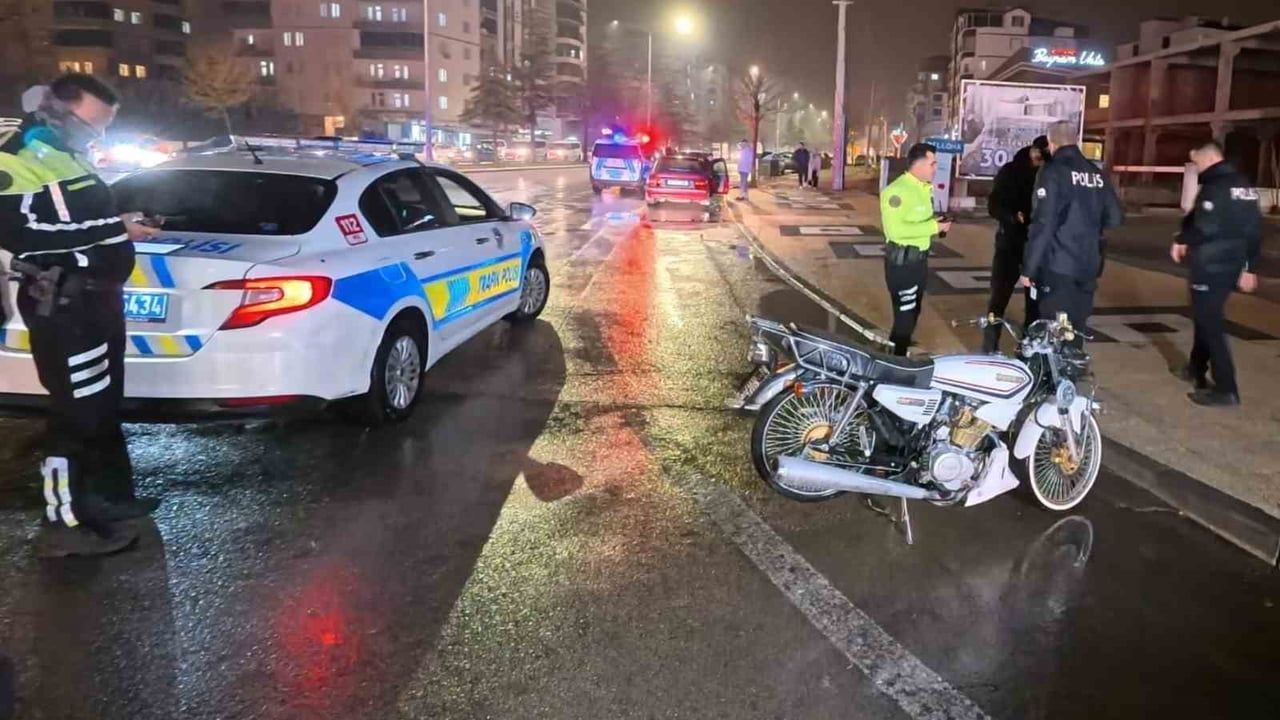 Aksaray’da ‘dur’ ihtarına uymayan 15 yaşındaki sürücüye 82 bin 432 lira ceza