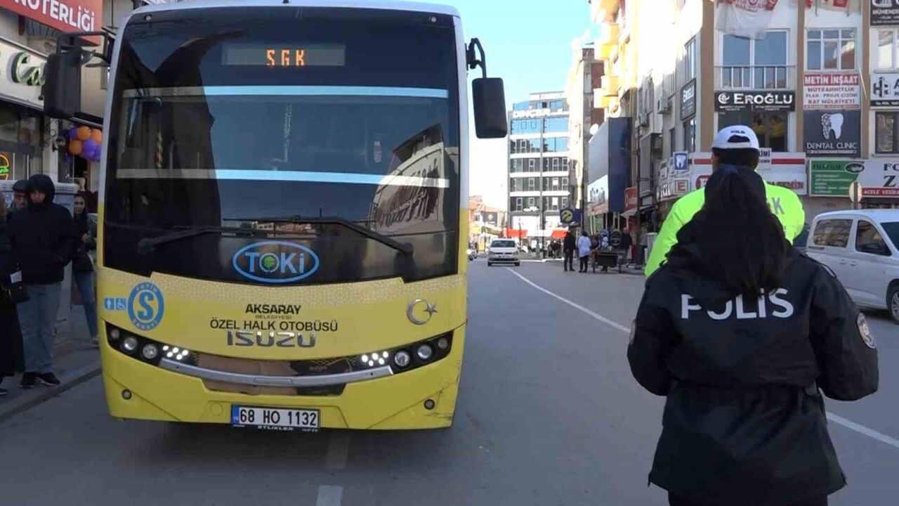 Aksaray'da Minibüs Denetimleri Aralıksız Sürüyor