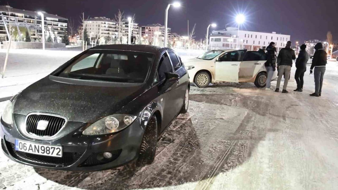 Aksaray'da parkta drift yapan 2 sürücüye 111 bin 461 lira ceza