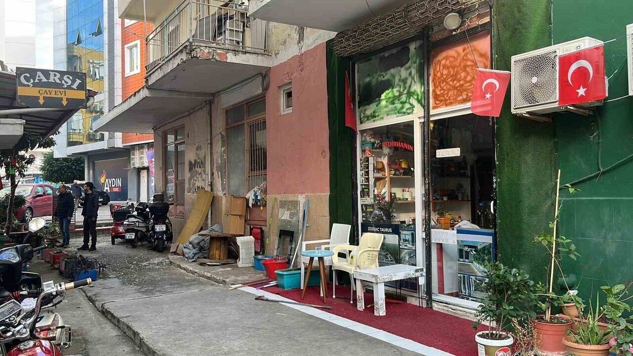 Alanya’da alacak tartışması bıçaklı kavgaya dönüştü