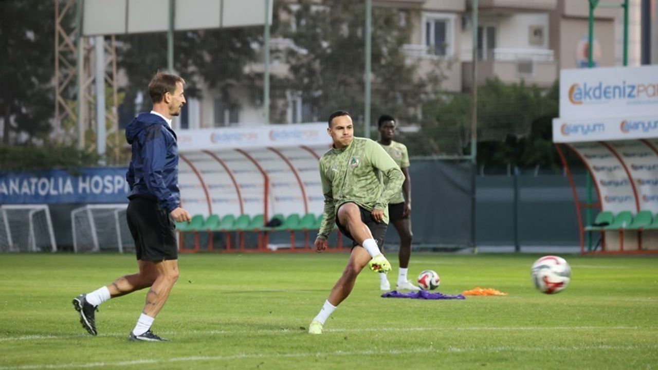 Alanyaspor, Fatih Karagümrük randevusuna hazırlanıyor