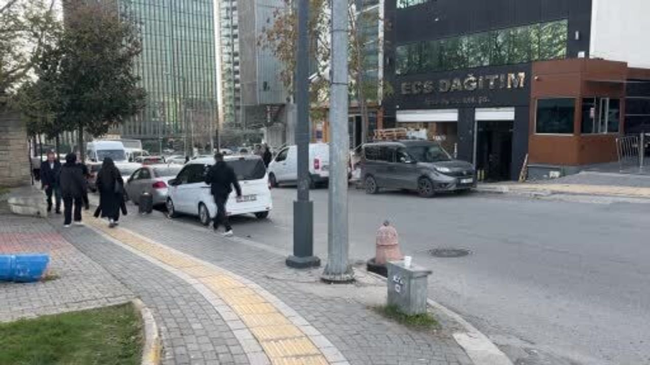 Aleyna Tilki, Danla Biliç ve İrem Sak Adli Tıp Kurumu'na Kan Örneği İçin Getirildi