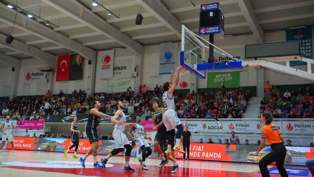 Aliağa Petkimspor, Manisa Basket'i uzatmada 104-101 yenerek deplasmanda ikinci kez kazandı