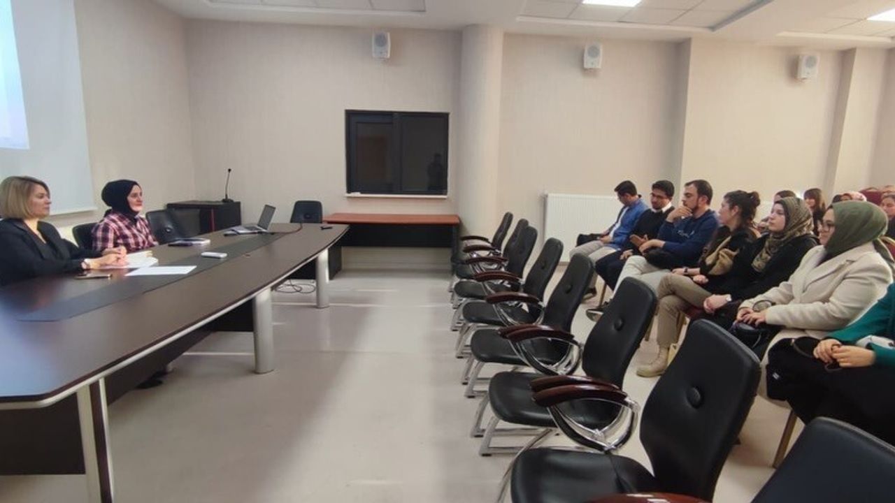 Altıntaş’ta 8. sınıf öğrencilerinin akademik başarısı değerlendirildi