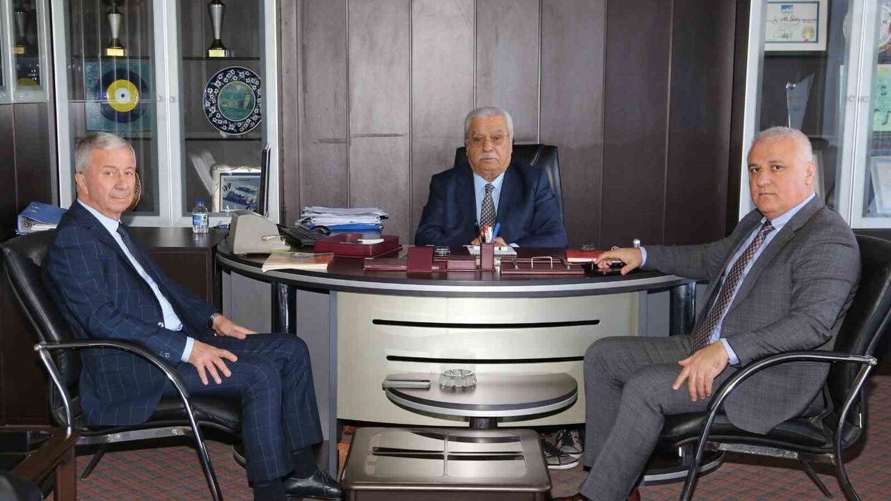 ALTSO'dan Alanya'nın 2024 vergi rekortmenlerine plaket