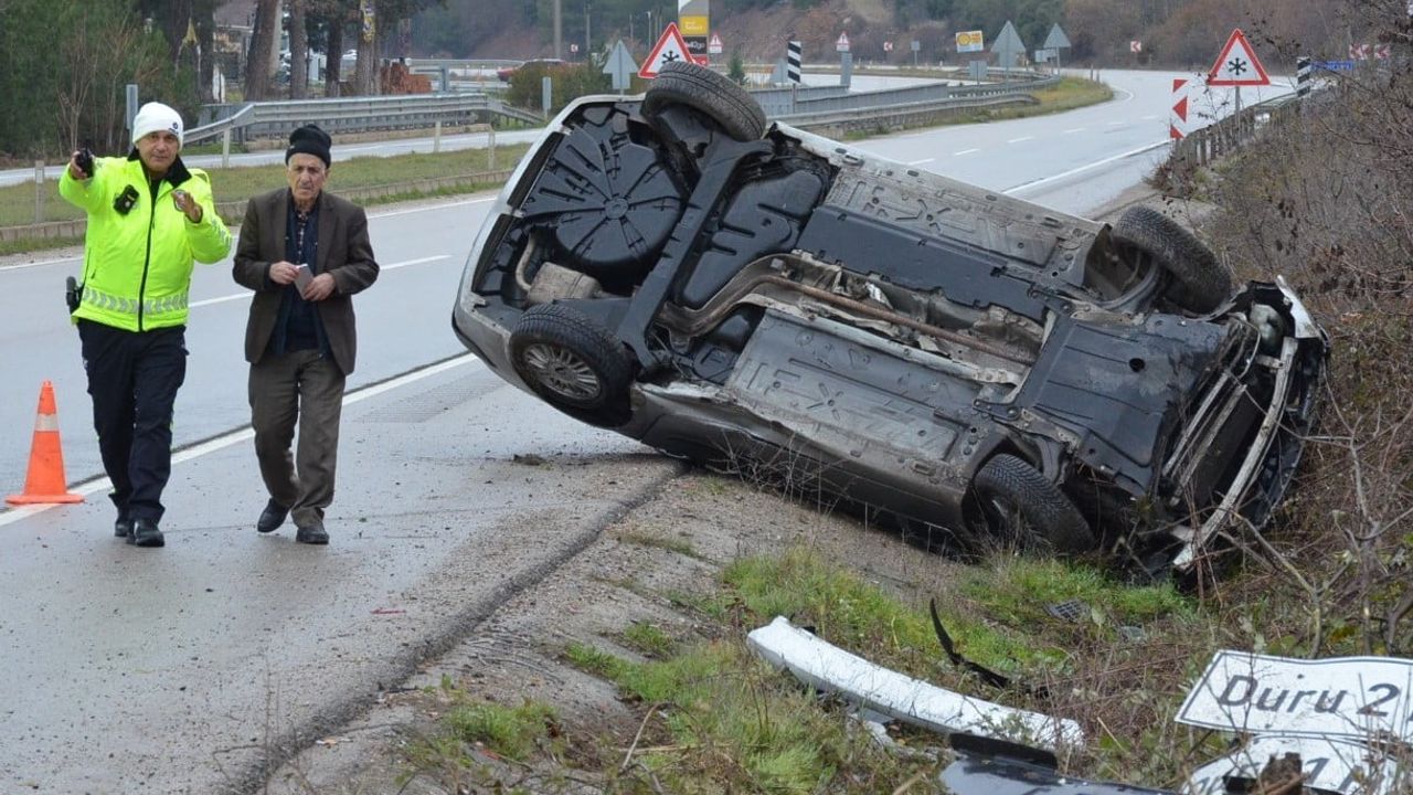 Amasya'da takla atan otomobilin sürücüsü burnu bile kanamadan kurtuldu