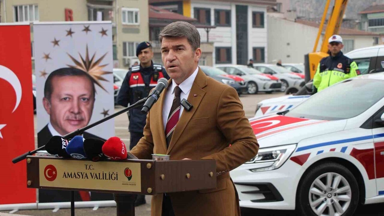 Amasya'ya 71 yeni emniyet ve jandarma aracı teslim edildi