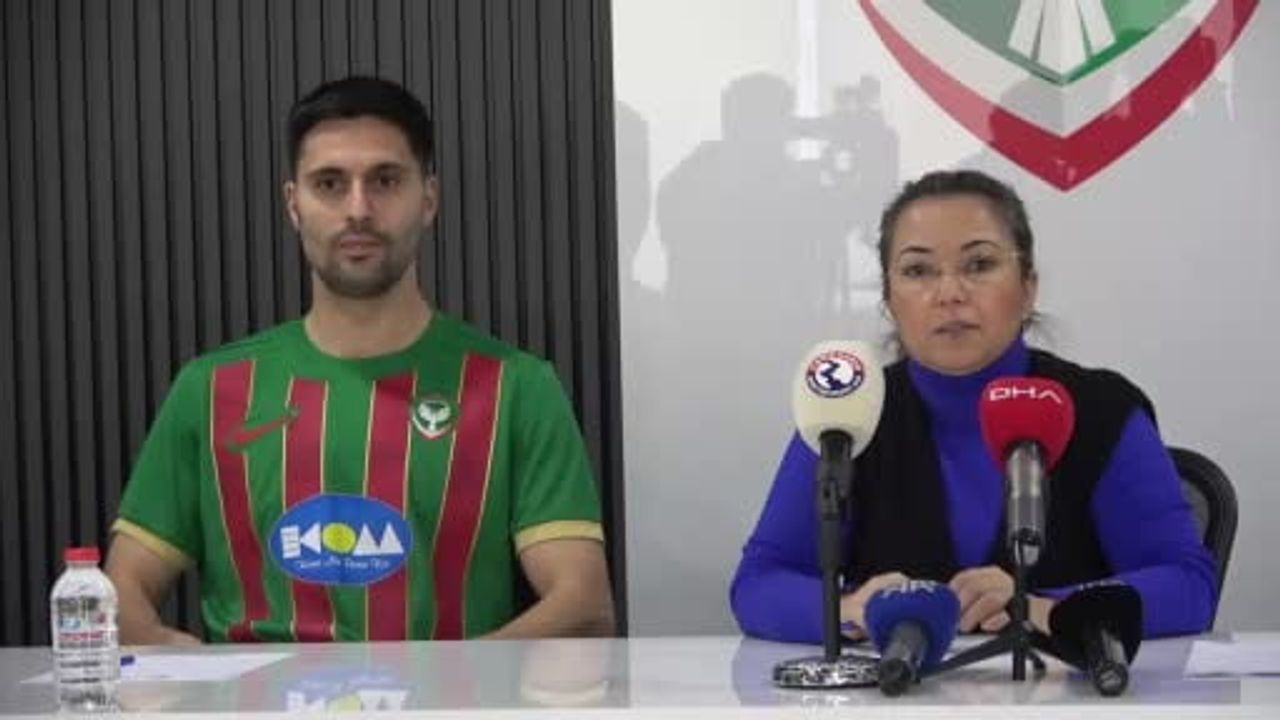 Amed Sportif 31 yaşındaki Tarkan Serbest'i 1.5 yıllığına transfer etti