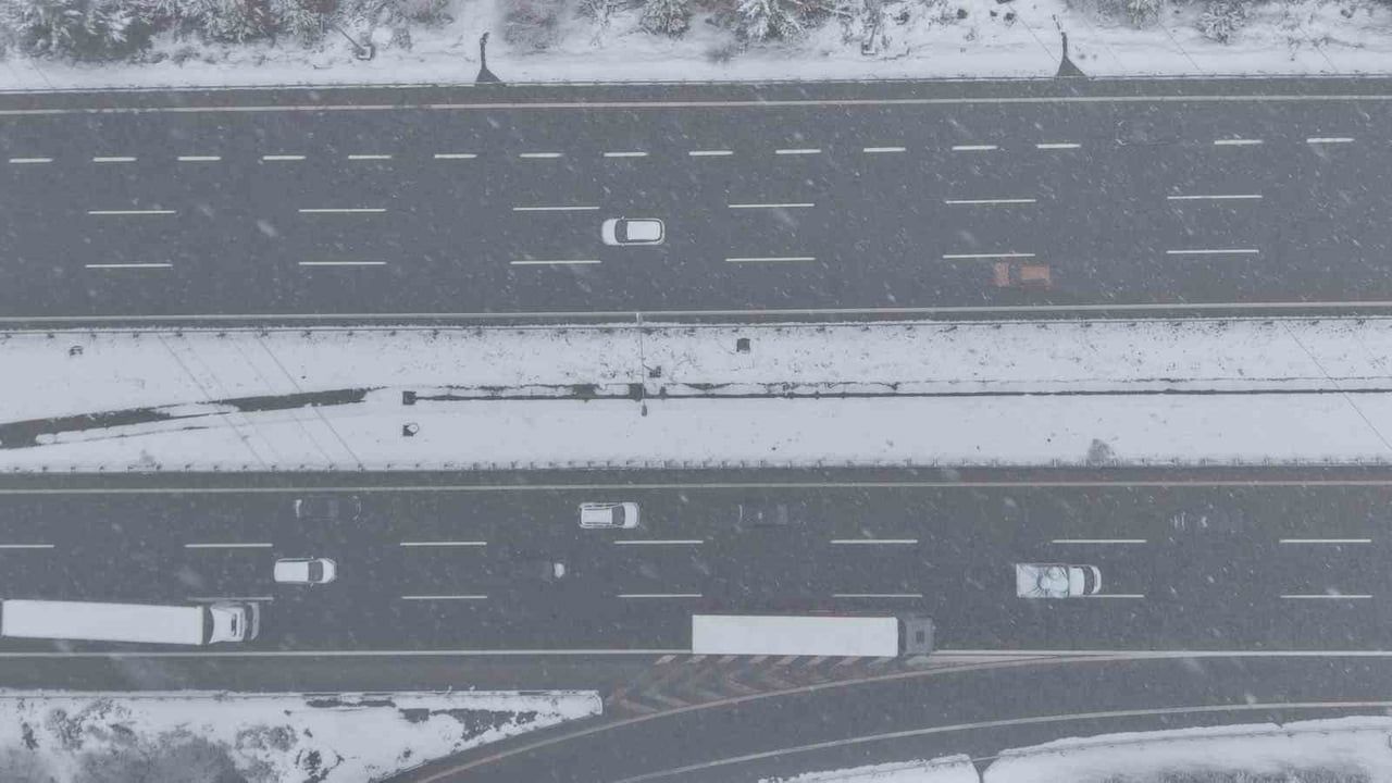Anadolu Otoyolu Bolu Dağı'nda kontrollü geçiş uygulaması