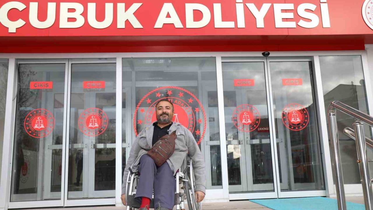 Ankara'da 'cam kemik' hastası Bünyamin Çevik'in özel aracı haczedildi