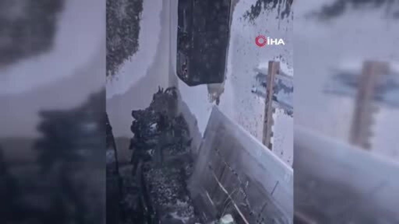 Ankara'da ev yangını: 3 kişi dumandan zehirlendi