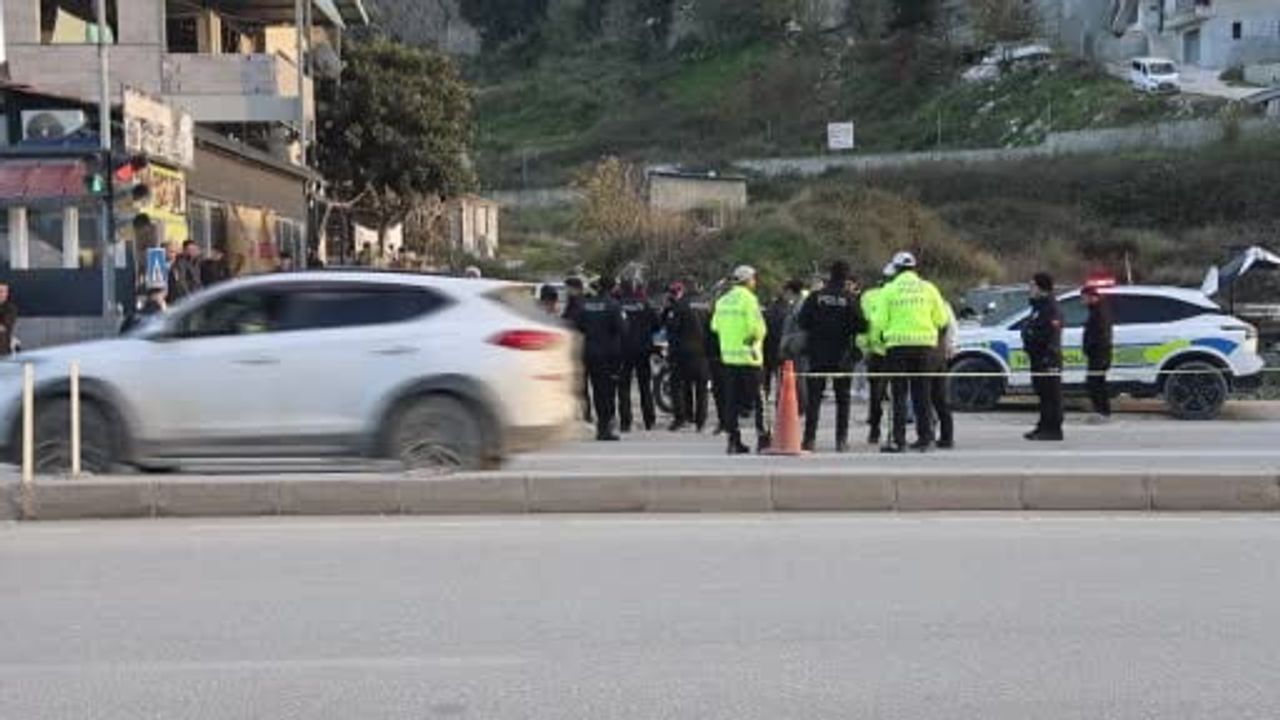 Antakya’da beton mikseri motosiklete çarptı: 13 yaşındaki çocuk hayatını kaybetti