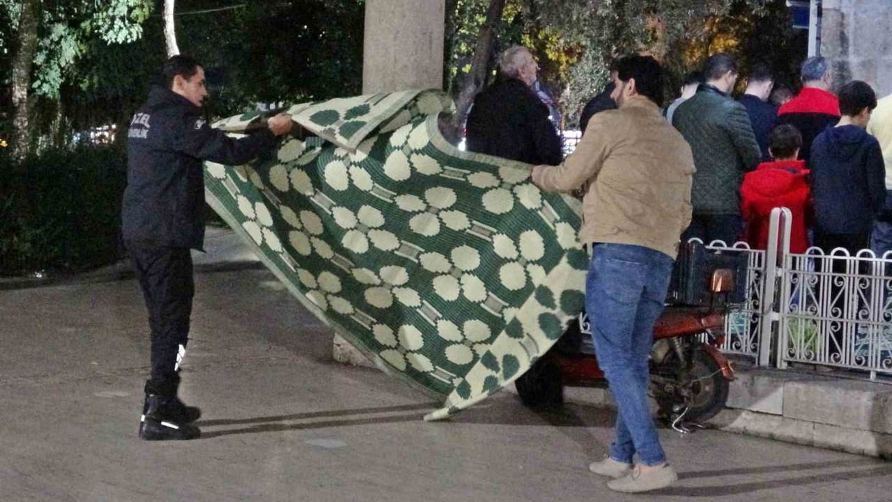 Antalya'da Regaip Kandili'nde camiler birlik içinde doldu