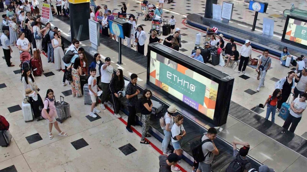 Antalya yılbaşını Rus ve Avrupa pazarından gelenlerle karşılamaya hazırlanıyor