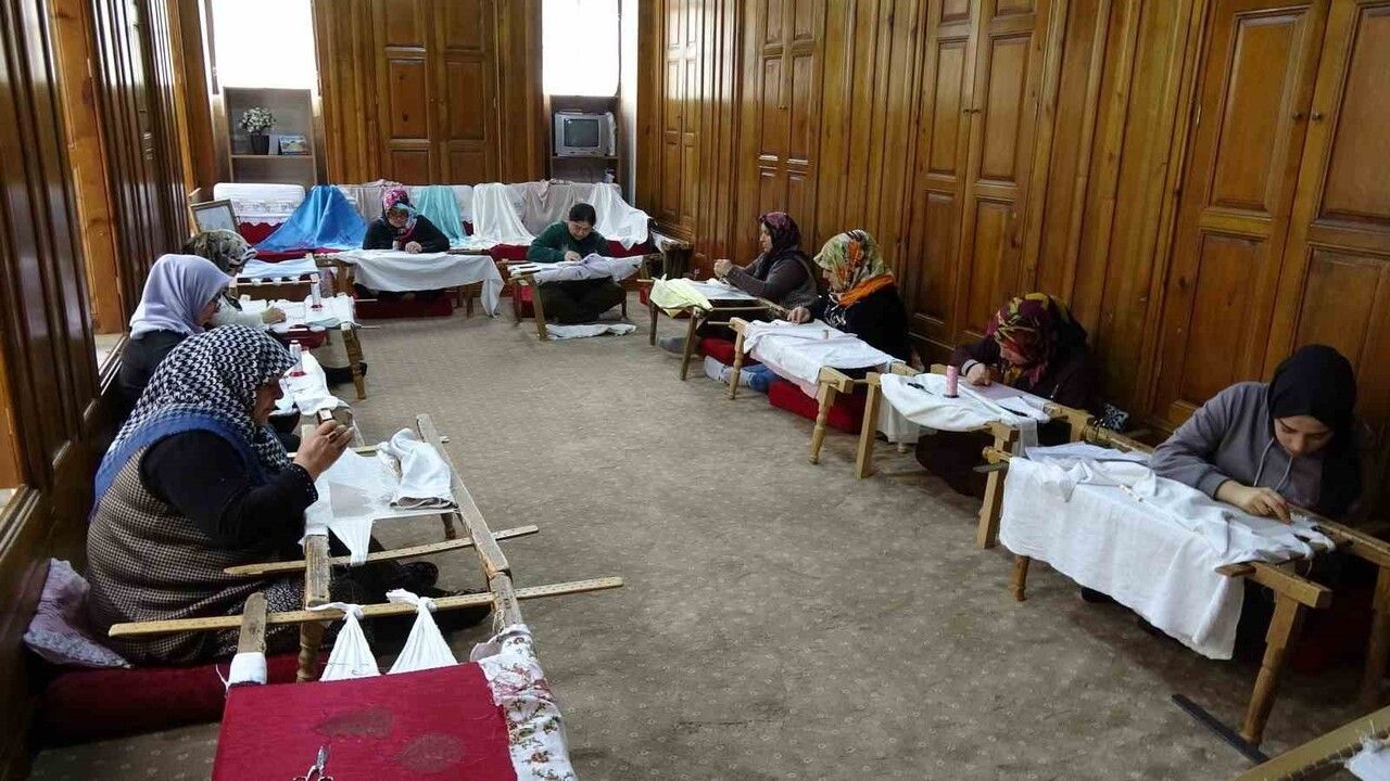 Antep İşi Nakışı UNESCO Temsili Listesi'ne Alındı