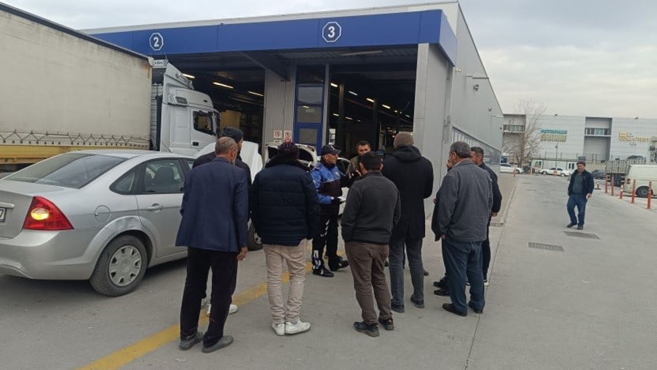 Araç Muayene İstasyonunda Güvenlik Bilgilendirmesi - Niğde Emniyeti