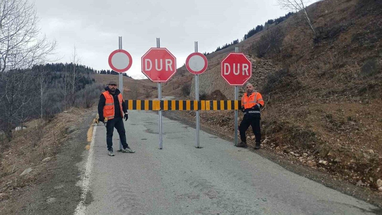 Ardanuç-Ardahan kara yolu kış boyunca ulaşıma kapatıldı