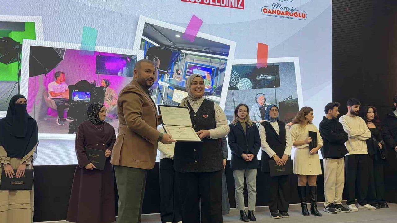 Arnavutköy Yeni Medya Akademisi ilk mezunlarını verdi