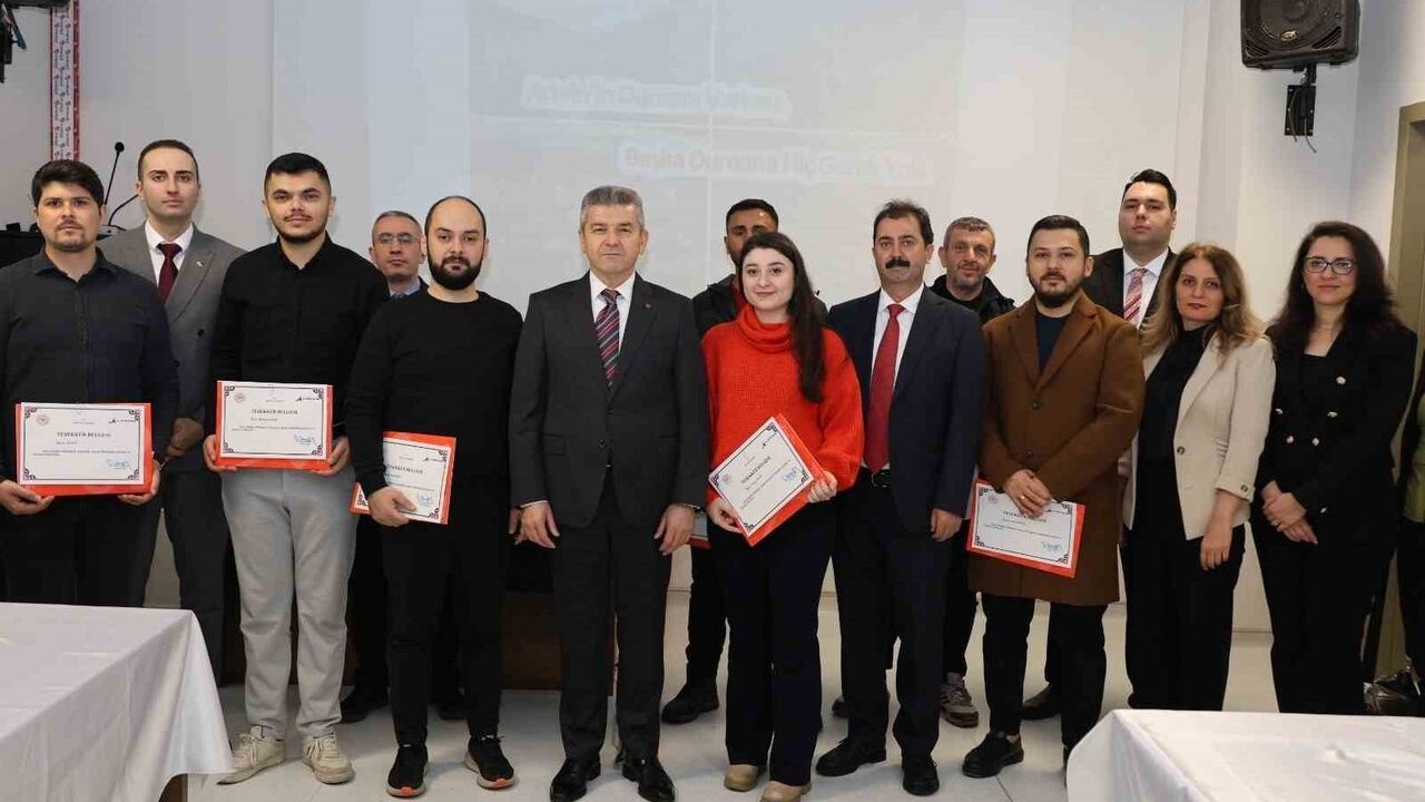 Artvin'de Sigara Bırakma Kampanyası: 15 Kişiye Teşekkür, Hedef 500