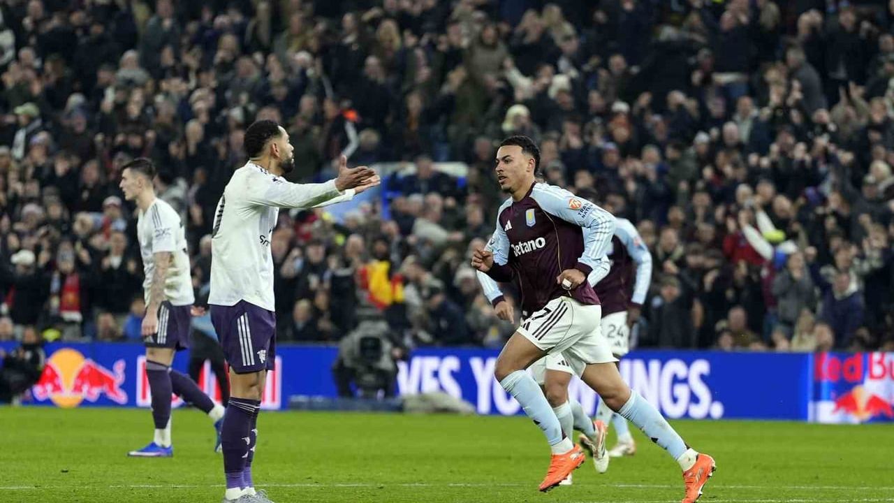 Aston Villa, Manchester United'ı 2-1 yenerek seriyi sürdürdü