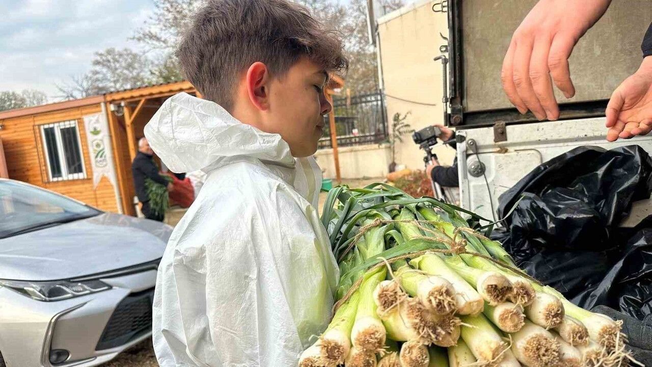 Ata tohumundan üretilen doğal sebzeler Kent Lokantası'nda