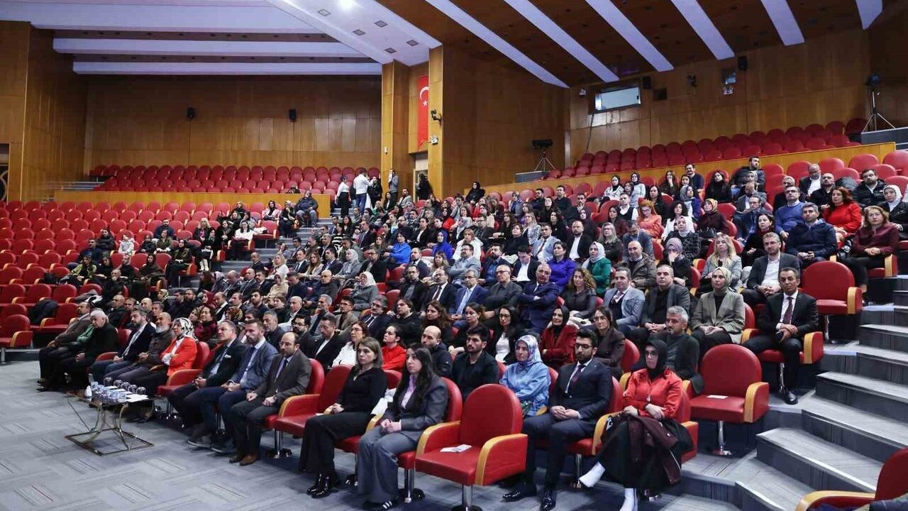 Atatürk Üniversitesi'nde Bilimsel Teşvik Töreni — Başarılı Akademisyenlere Ödül