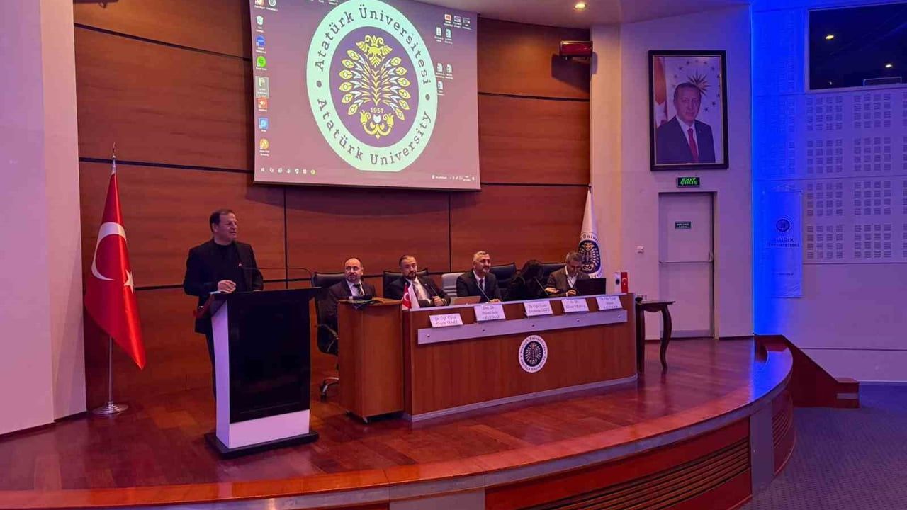 Atatürk Üniversitesi'nde Bilişim ve Teknoloji Hukukunda Güncel Meseleler Konferansı