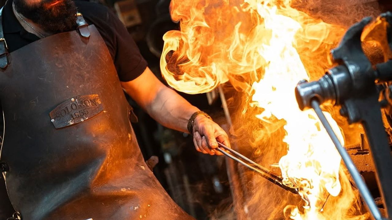 Ateşle Dans Eden Son Ustalar