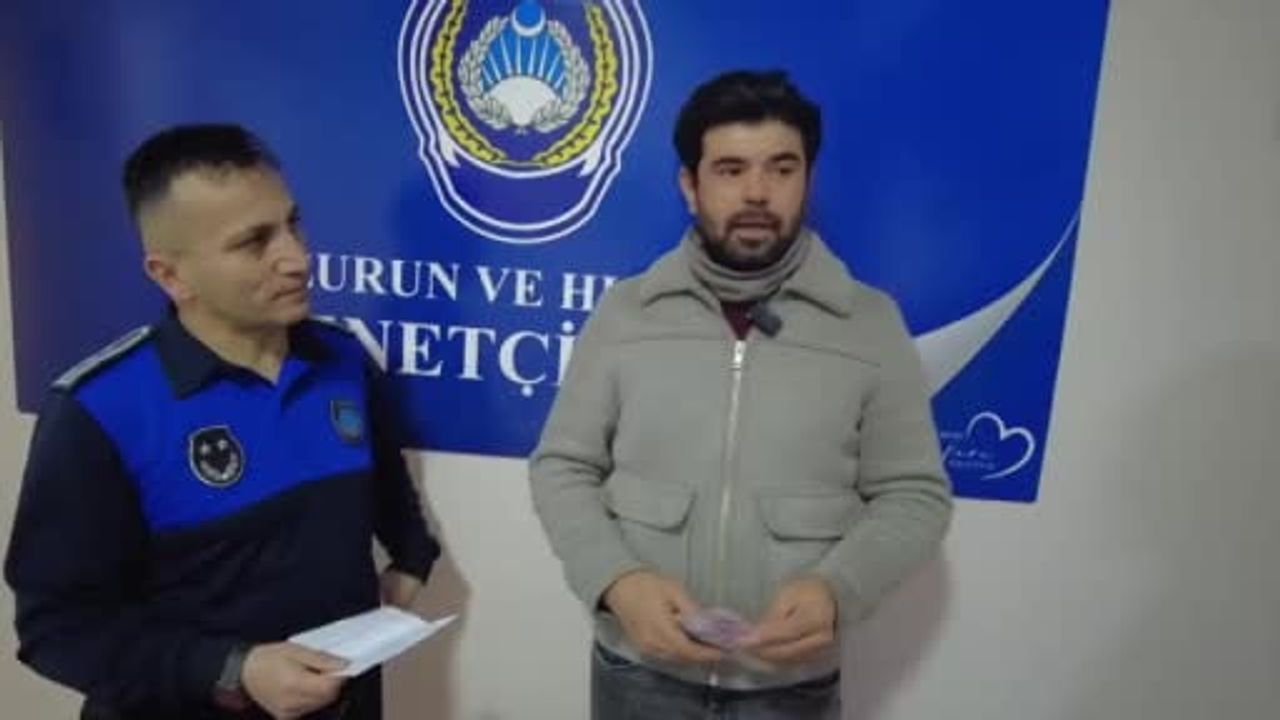 ATM'de Unutulan 5 Bin TL Zabıta Aracılığıyla Sahibine Teslim Edildi