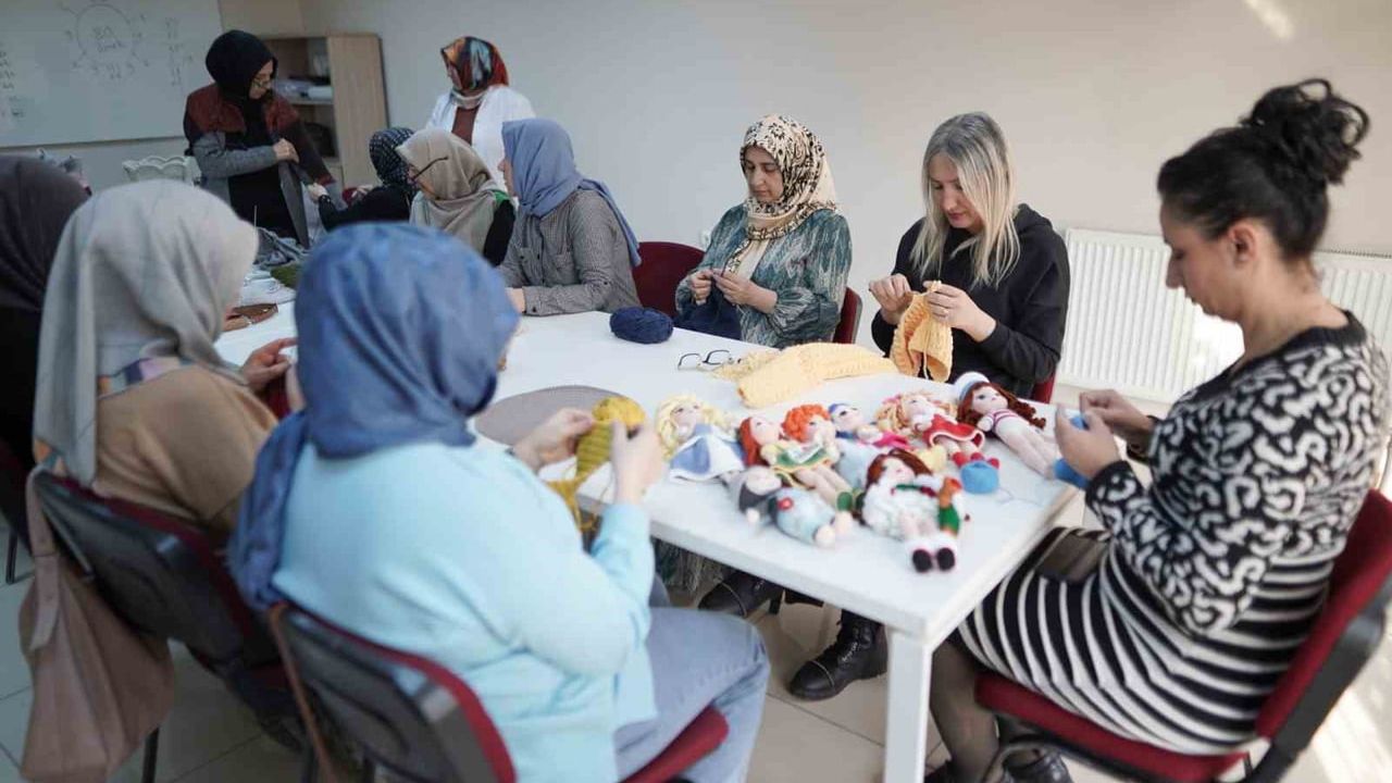 Atölye Melikgazi binlerce kursiyere eğitim veriyor