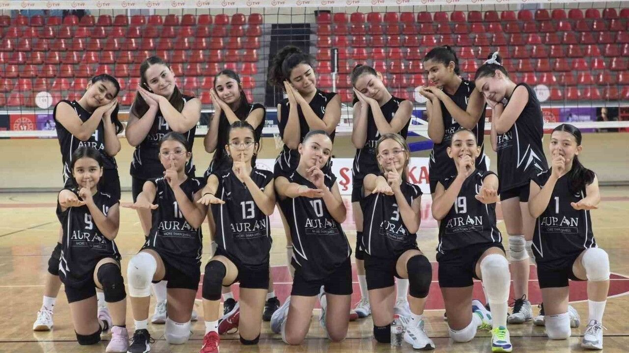 AURAN Erciyes Voleybol Kulübü, Talas Gençlik Spor’a karşı hükmen 3-0 galip