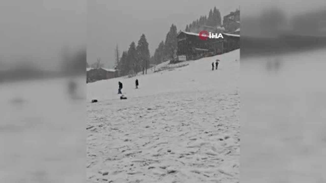 Ayder Yaylası'nda Karla Kaplanan Kartpostallık Görüntüler