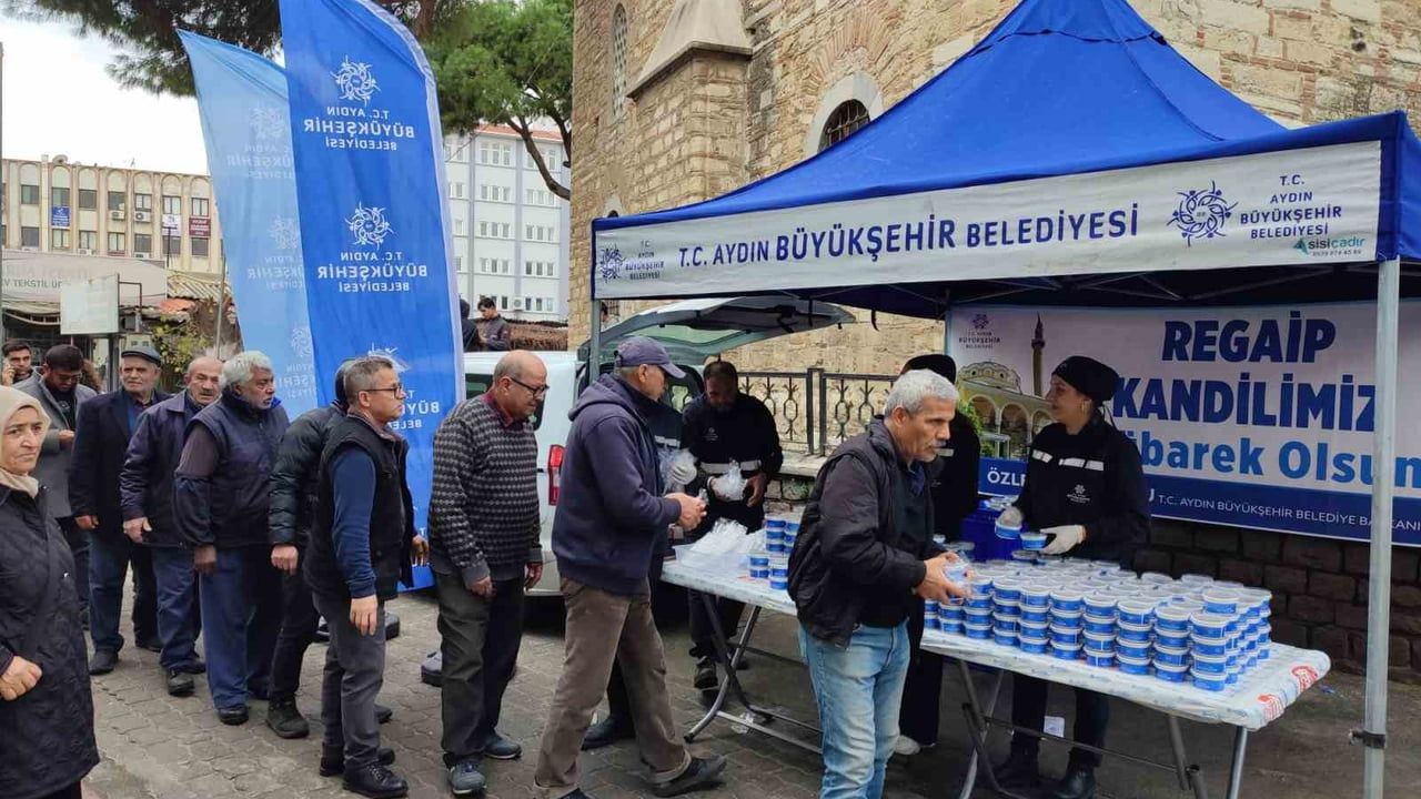 Aydın Büyükşehir'den Regaip Kandili'nde helva ikramı