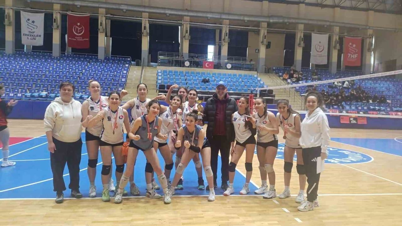 Aydın'da Genç A Kızlar Voleybol İl Birinciliği sona erdi