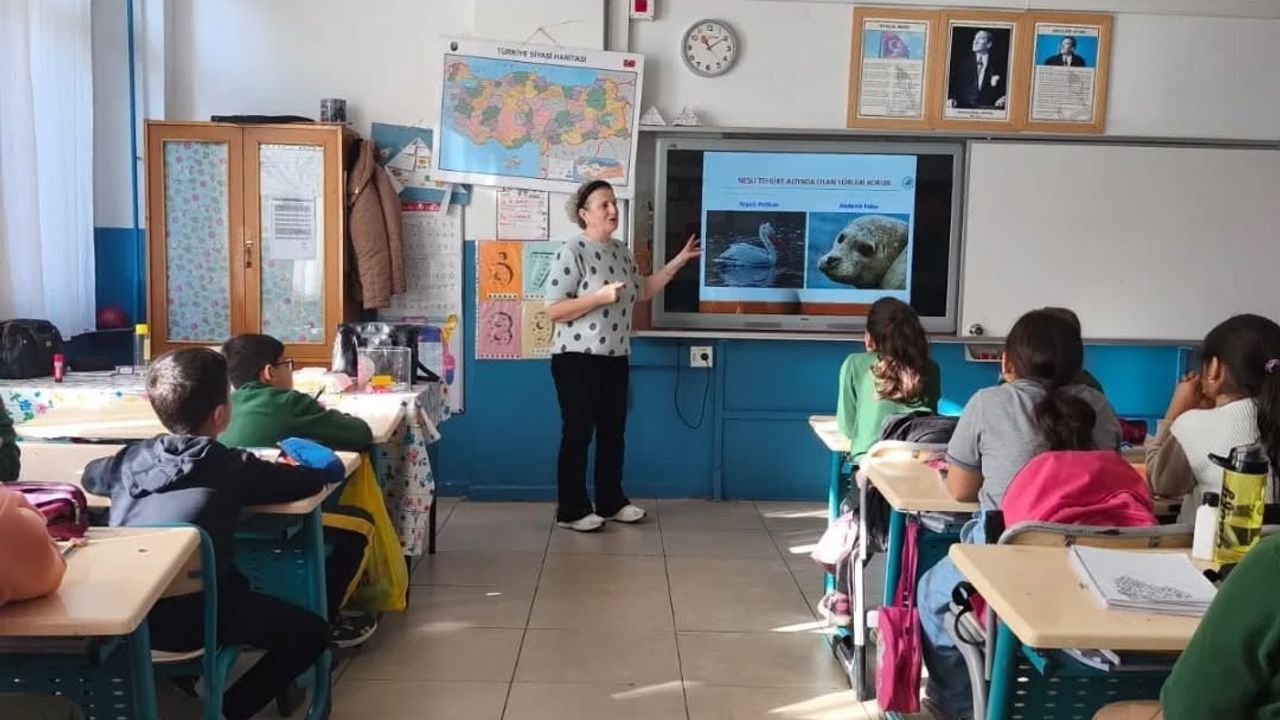 Aydın’da öğrenciler yaban hayatı ve doğayla buluşuyor