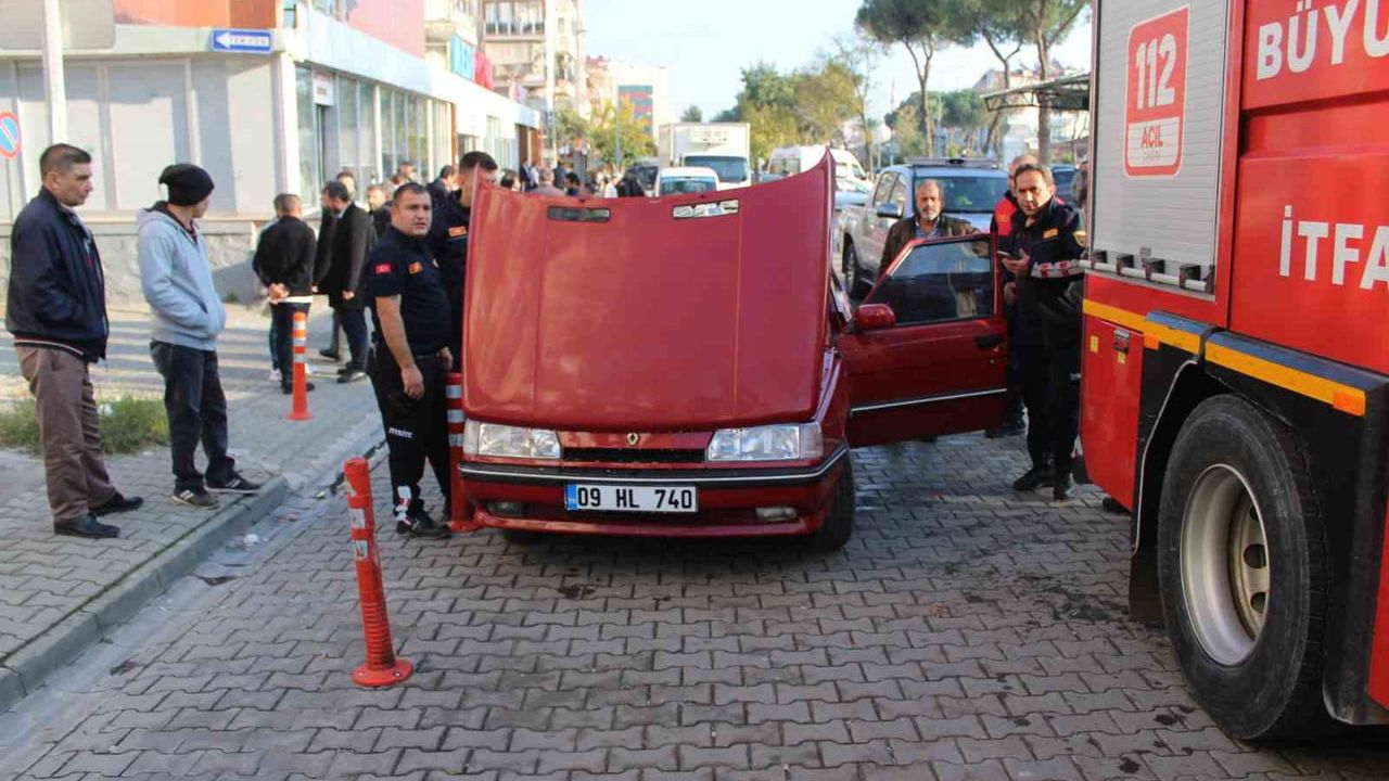 Aydın Efeler'de otomobil motorundan duman çıktı, itfaiye müdahale etti