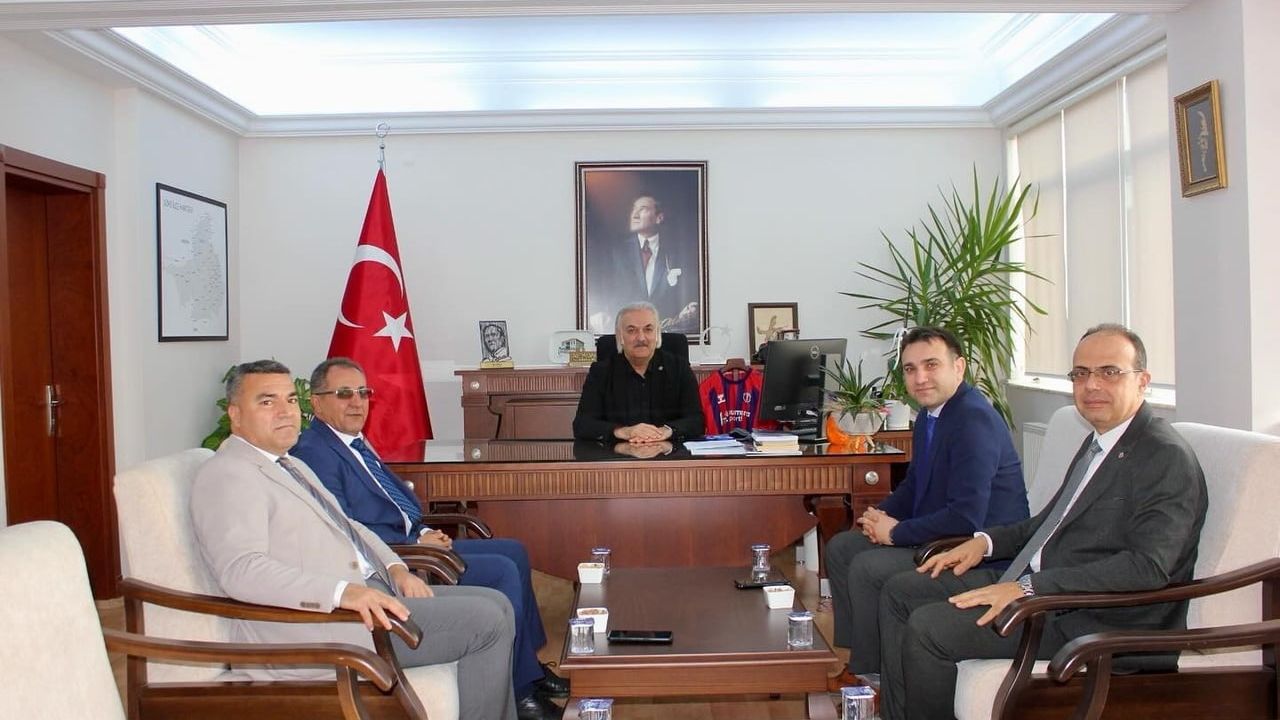 Aydın İl Milli Eğitim Müdürü Yiğit, Söke Kaymakamı Akça’yı ziyaret etti