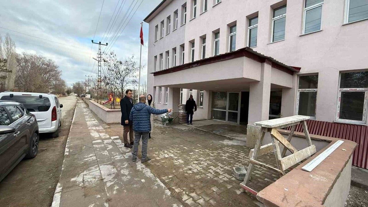 Aydıntepe İlçe Halk Kütüphanesi’nde çalışmalar sona yaklaştı