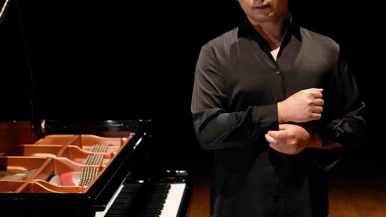 Ayvalık'ta yeni yıla özel dayanışma konseri