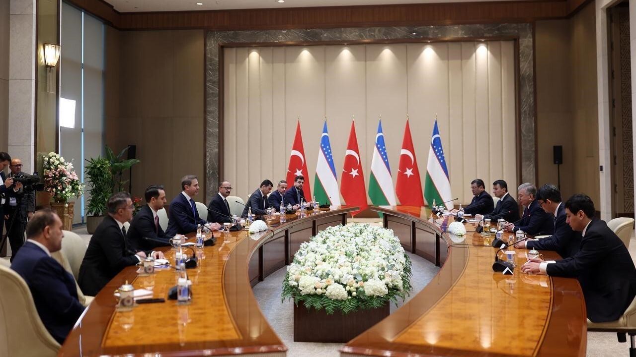 Bakan Bayraktar, Mirziyoyev tarafından kabul edildi