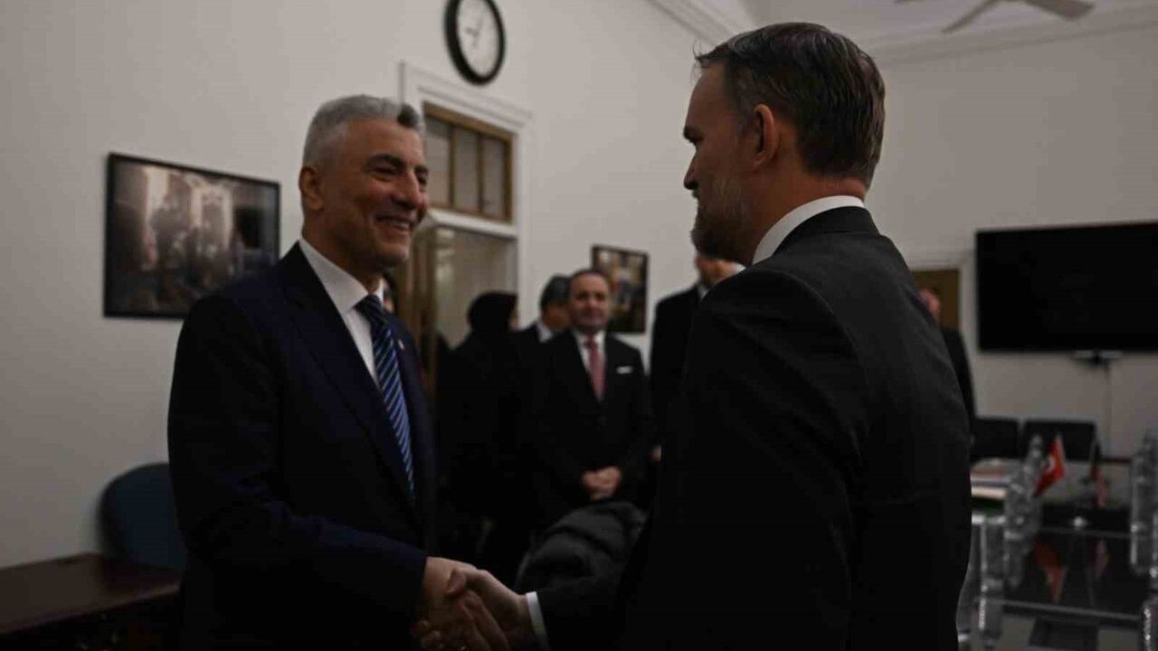 Bakan Bolat, ABD Ticaret Temsilcisi Jamieson Greer ile bir araya geldi