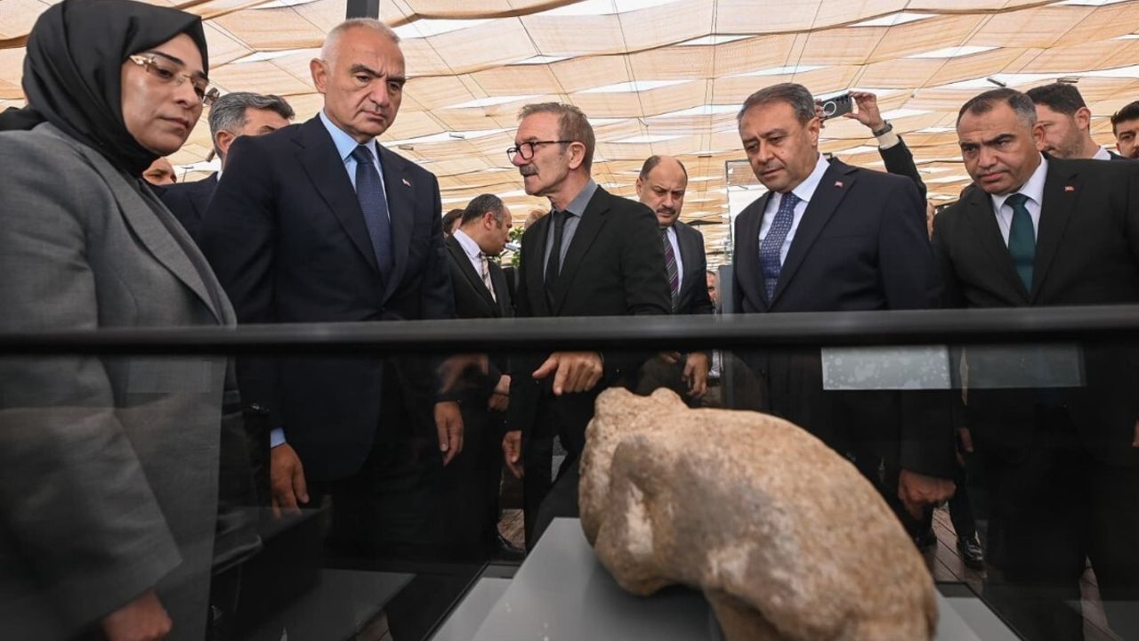 Bakan Ersoy: Taş Tepeler 12 bin yıl önceki Anadolu'yu daha görünür kılıyor