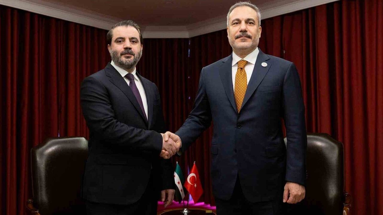 Bakan Fidan Doha'da Suriye Dışişleri Bakanı Şeybani ile Görüştü