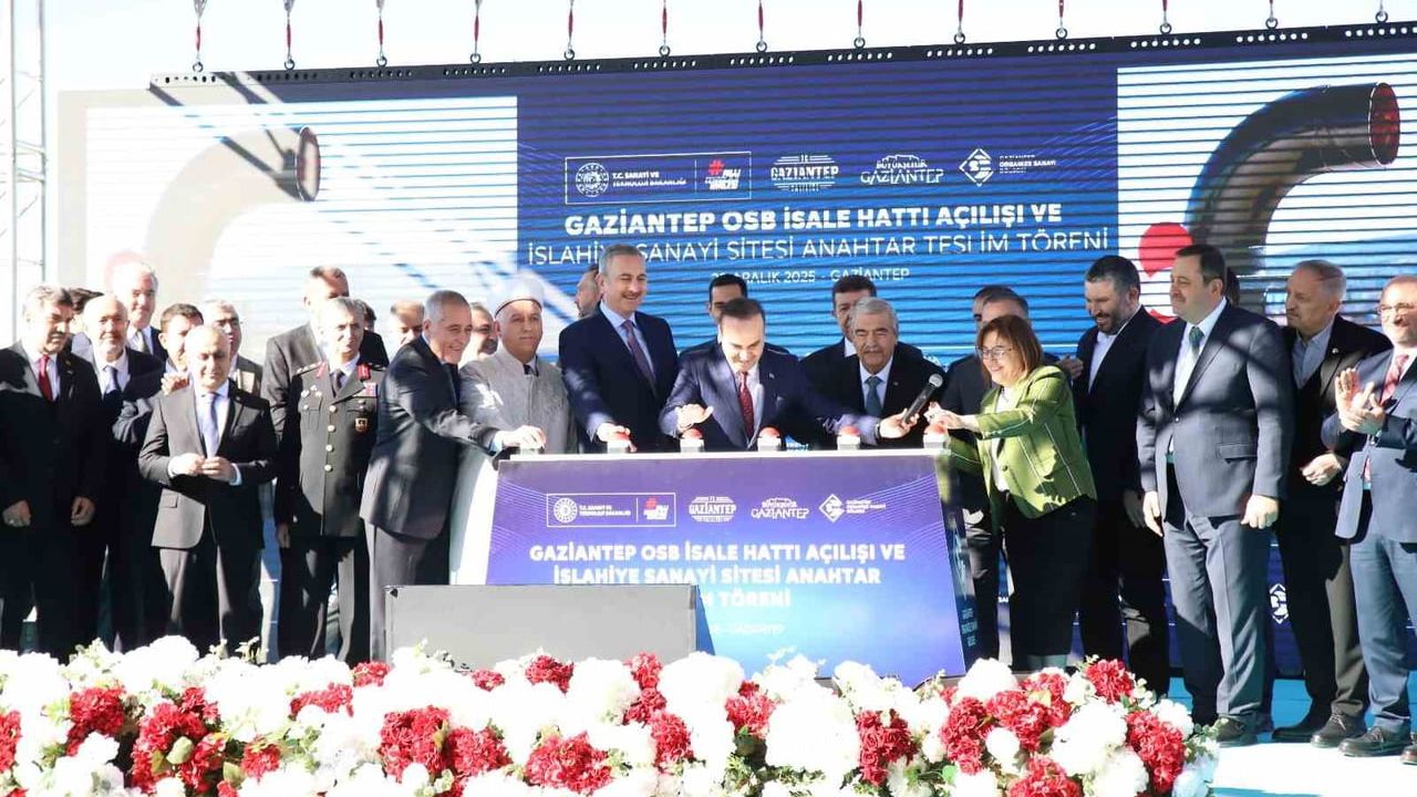 Bakan Kacır: Gaziantep OSB'ye Fırat suyu ulaştırıldı, İslahiye Sanayi Sitesi teslim edildi