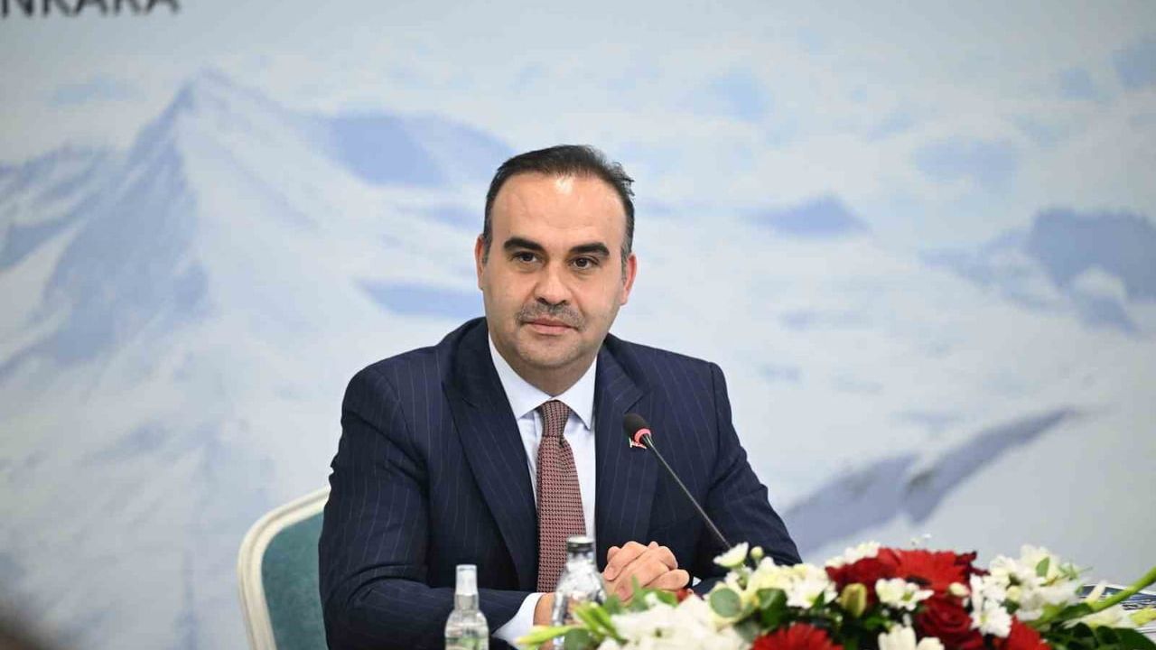 Bakan Kacır: Milli Teknoloji Genel Müdürlüğü 'Milli Teknoloji ve Yapay Zeka Genel Müdürlüğü' oldu