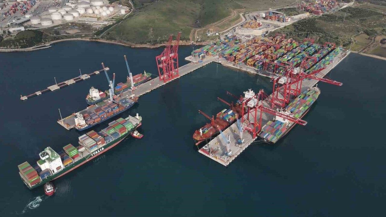 Bakan Uraloğlu: Kasım’da limanlarda 46 milyon 863 bin 236 ton elleçlendi